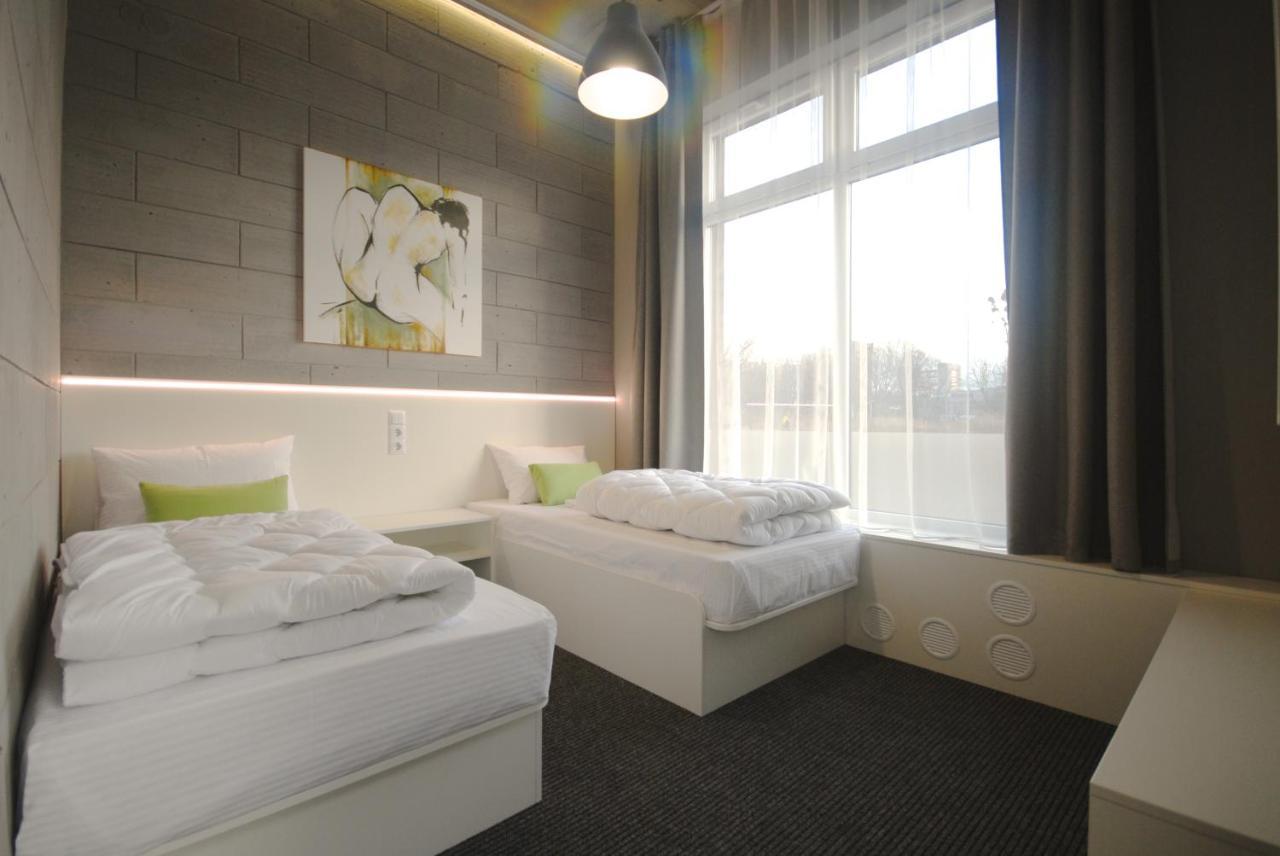 Cubby Hotel Lemberg Exterior foto